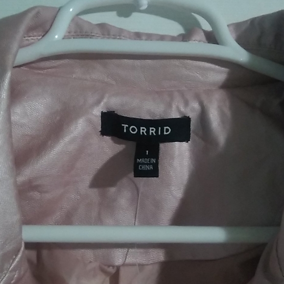 Jacket - Picture 3 of 4